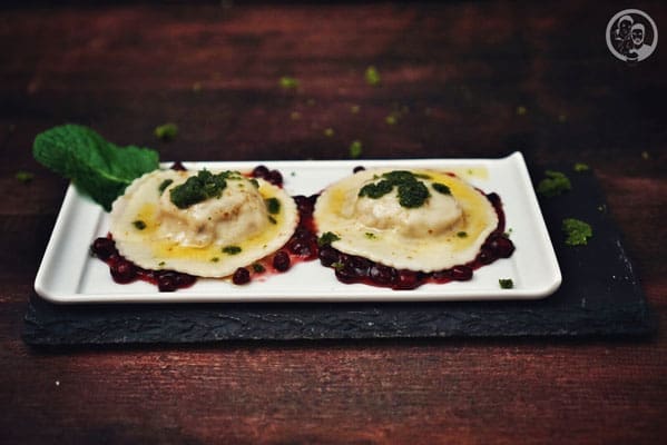 image 0 3 4 | Von unserer Kenwood Küchenparty im Februar haben wir euch ja erst ein Rezept vorgestellt - und das war nicht einmal ein Risotto. Warum Risotto? Klar, weil die Party unter diesem Motto stattgefunden hat. Aber da wir mit unseren Gästen ein ganzes Menü zubereitet haben und wir nicht bei&nbsp;jedem Gang als Hauptbestandteil Reis essen wollten, konntet ihr ja schon unsere Vorspeise auf unserem Blog finden.