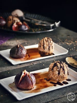 ZIEGENKÄSEEIS mit Feige und Balsamico 8 image 3 5 9 | Nachdem wir schon zwei spannende Eis-Workshops besuchen durften und Dank der neuen Eismaschine sowieso im Eisfieber sind, wurde es Zeit, mal wieder ein etwas untypisches Eis beziehungsweise Eisdessert zuzubereiten.