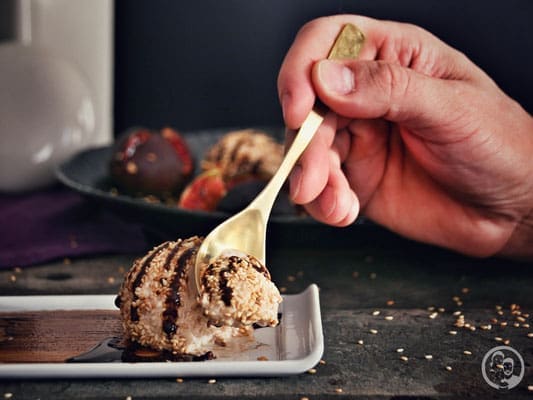 ZIEGENKÄSEEIS mit Feige und Balsamico 3 image 4 4 0 | Nachdem wir schon zwei spannende Eis-Workshops besuchen durften und Dank der neuen Eismaschine sowieso im Eisfieber sind, wurde es Zeit, mal wieder ein etwas untypisches Eis beziehungsweise Eisdessert zuzubereiten.