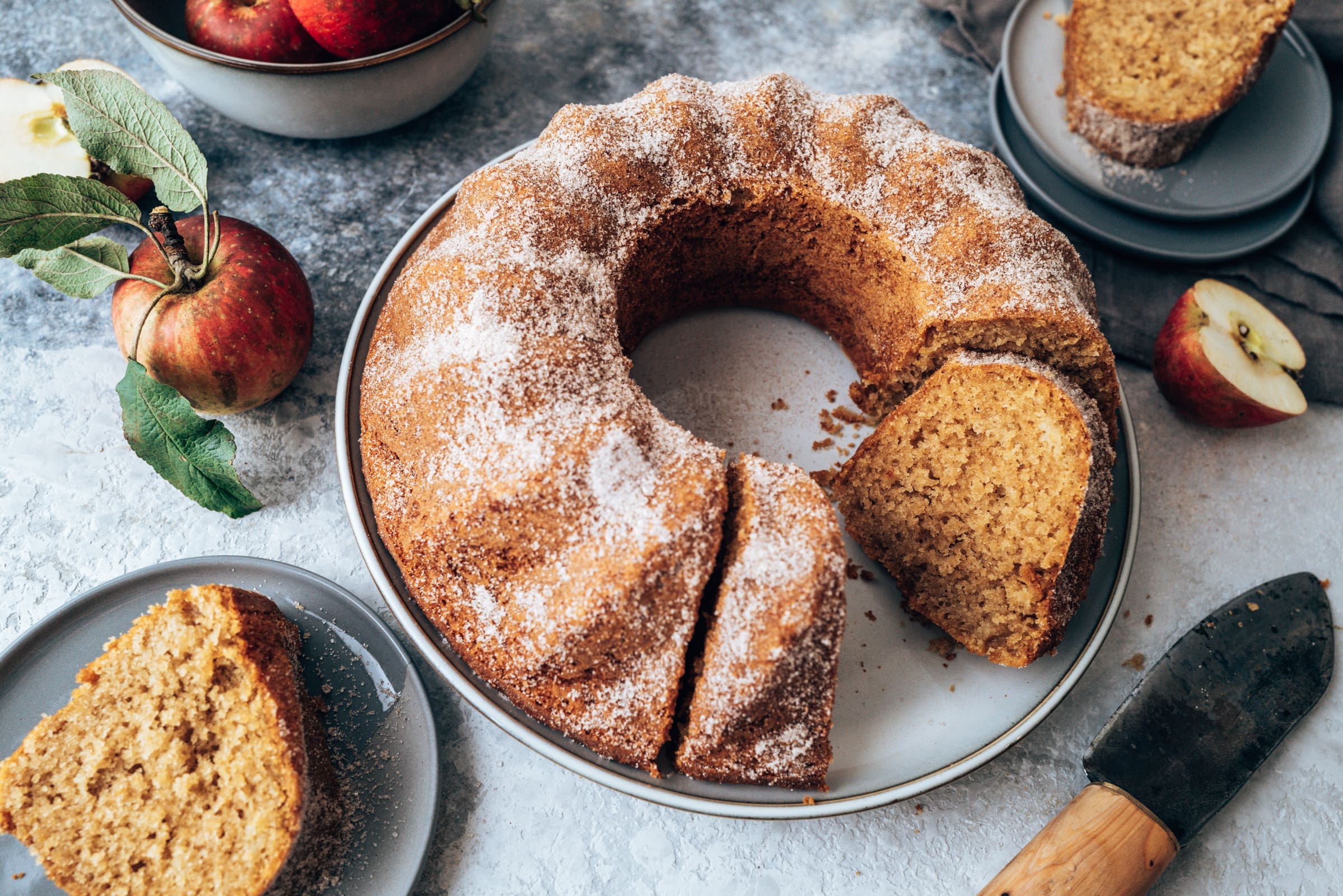 Bester Apfel-Gugelhupf mit Cidre | Easy Apfelkuchen-Rezept