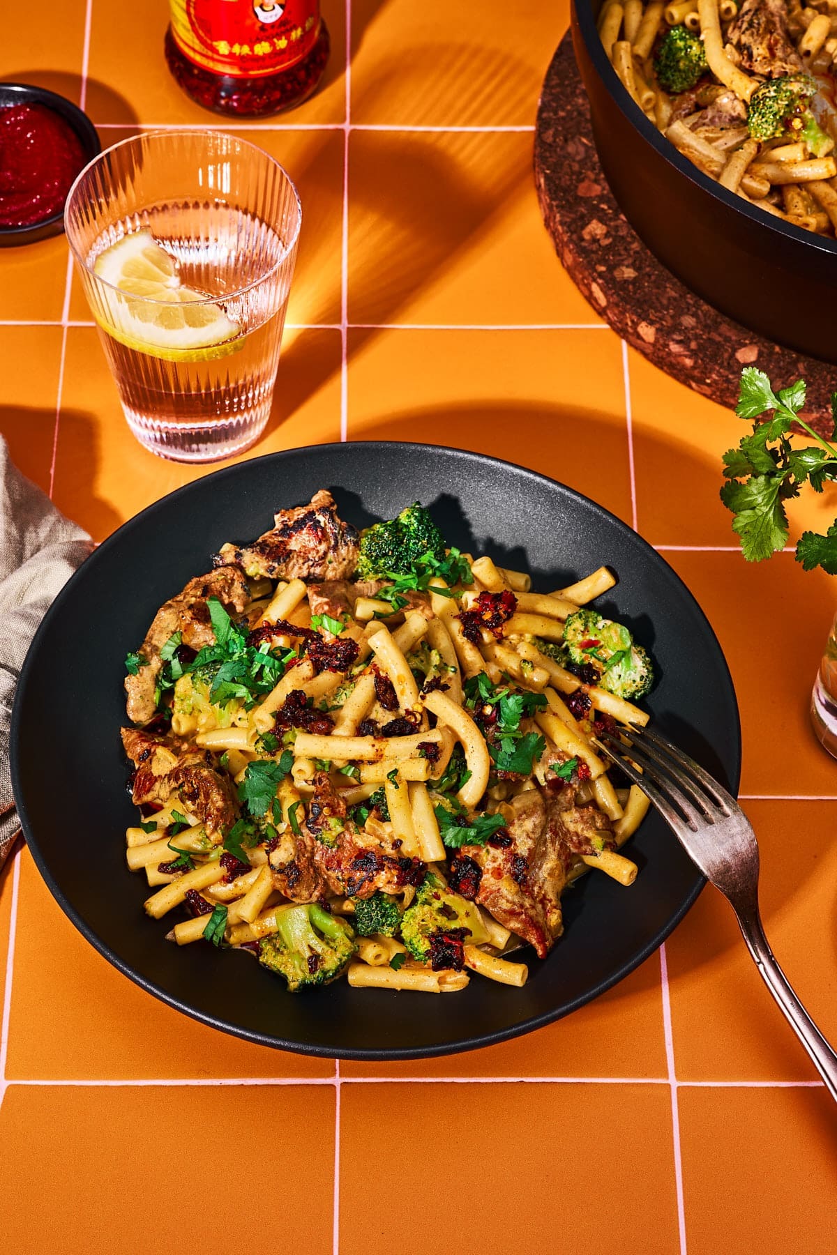 Cremige Gochujang Pasta mit Rinderstreifen und Broccoli 1 Cremige Gochujang Pasta mit Rinderstreifen und Broccoli
