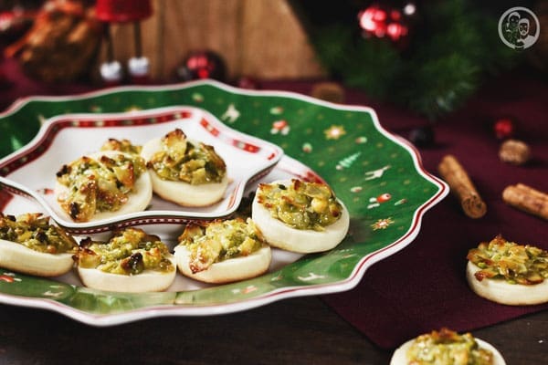 Pistazien-Florentinerplätzchen 5 image 1 3 8 | Gestern habt ihr ja schon bei Theres & Benni von Gernekochen mitbekommen, dass wir wieder zusammen in der Küche gestanden haben. Diese Mal stand natürlich die Weihnachtsbäckerei, zu der wir die beiden Krefelder bei uns zu Hause begrüßen durften, im Mittelpunkt.