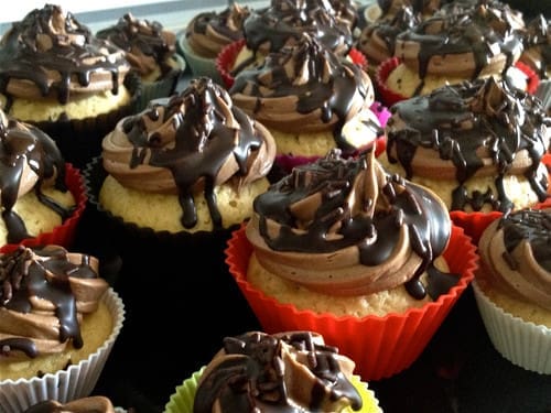 Erdnuss Cupcakes mit Nutella Topping 2 Erdnuss Cupcakes mit Nutella Topping