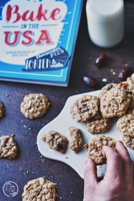 Oatmeal Date Cookies 6 image 5 8 8 2 | Jetzt sind wir schon genau in der Mitte des Mai angekommen und wir haben euch noch nicht alle Rezepte zeigen können, die wir für unser kleines Tanz-in-den-Mai-Treffen mit Freunden am Rheinufer mitgebracht haben. Aber ihr habt in den 2 Wochen ja dennoch nicht ohne unsere Berichterstattung auskommen müssen …!