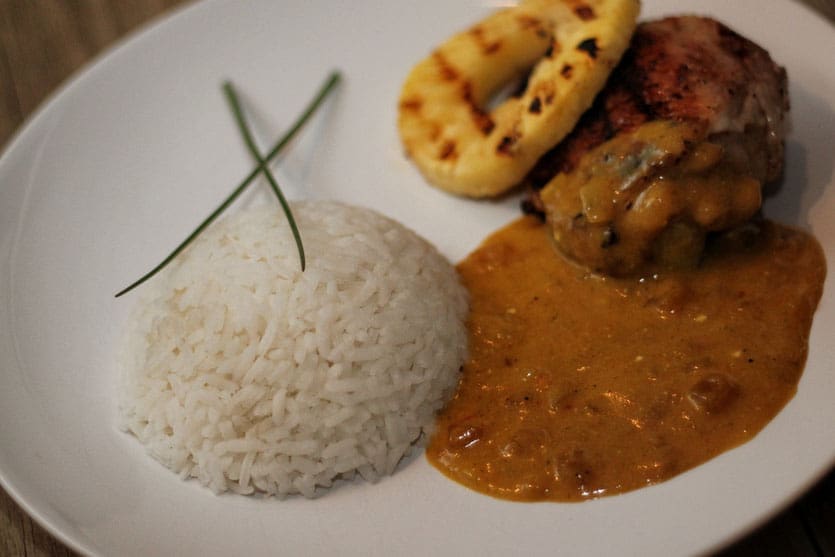 image 7 3 9 | Hähnchenkoteletts bekommen wir übrigens in unserem türkischen Supermarkt um die Ecke, solltet ihr keine bekommen eignen sich auch Hähnchenschnitzel oder Putensteaks hervorragend.