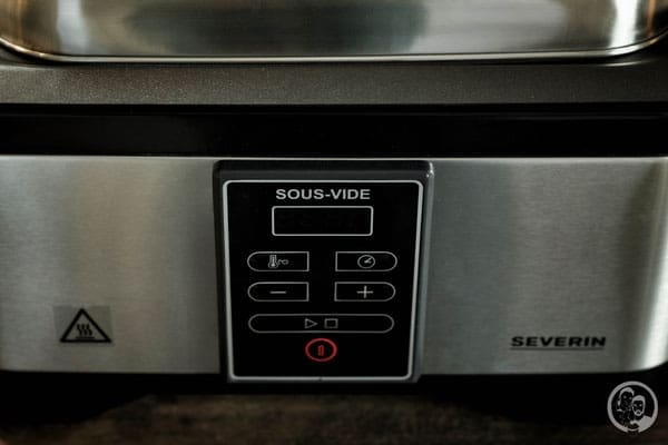 image 9 3 2 3 7 | Wir durften wieder einmal ein Produkt testen ..! Dieses Mal hat uns Severin gefragt, ob wir vielleicht Lust hätten, ihren Sous-Vide Dampfgarer auszuprobieren. Und tatsächlich hatten wir uns schon einige Male mit Sous-Vide beschäftigt und konnten uns bisher nicht entscheiden, da es ja doch so einige Geräte auf dem Markt gibt, die viel versprechend sind.