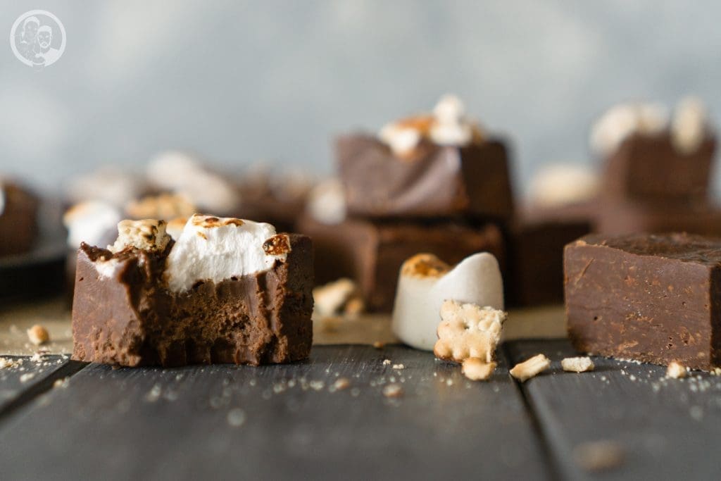Chocolate Fudge 5 Fudges auf einer Platte angerichtet