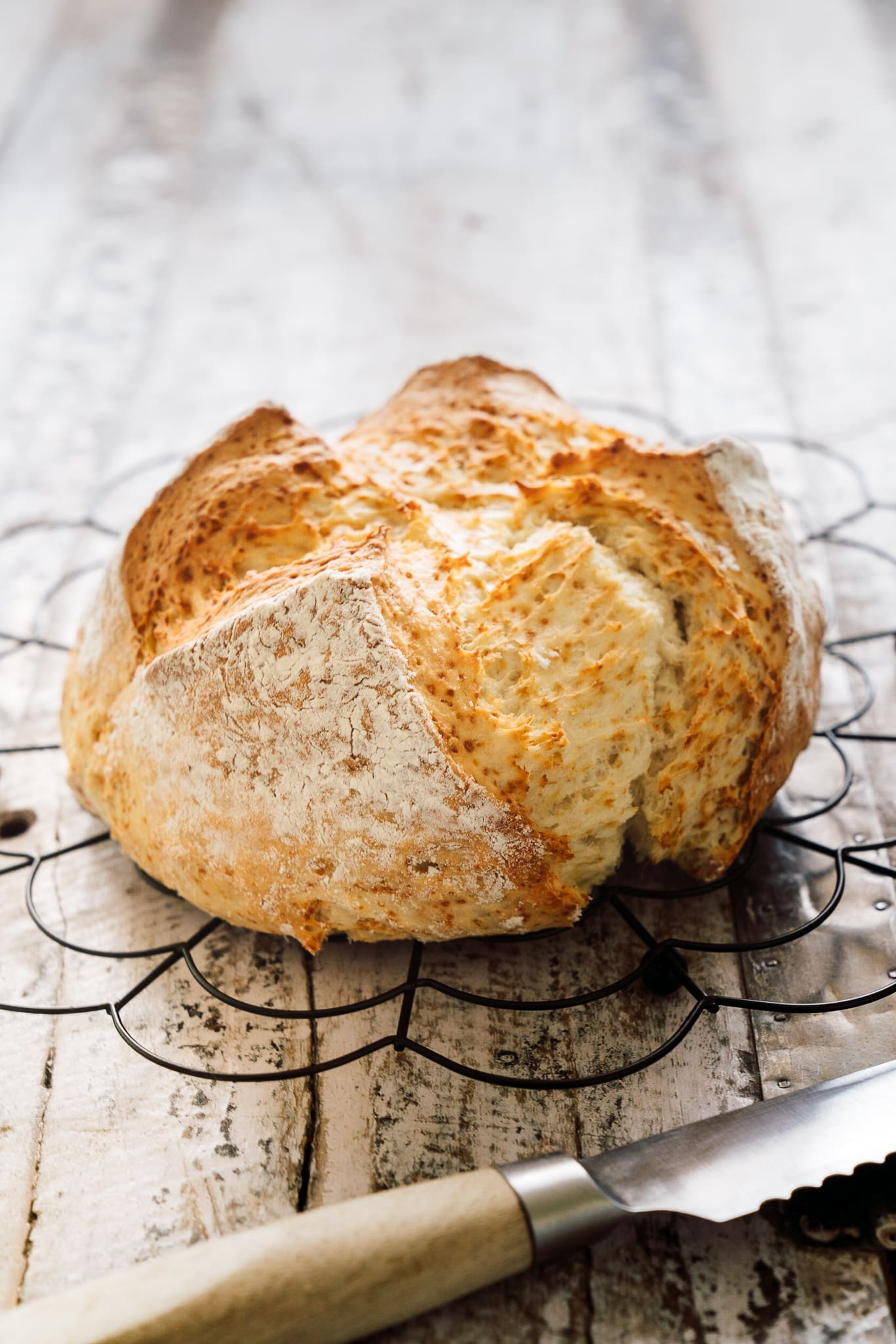 Schnelles Quarkbrot – Einfaches Rezept für ein saftiges Brot ohne Gehzeit 9 Schnelles Quarkbrot – Einfaches Rezept für ein saftiges Brot ohne Gehzeit