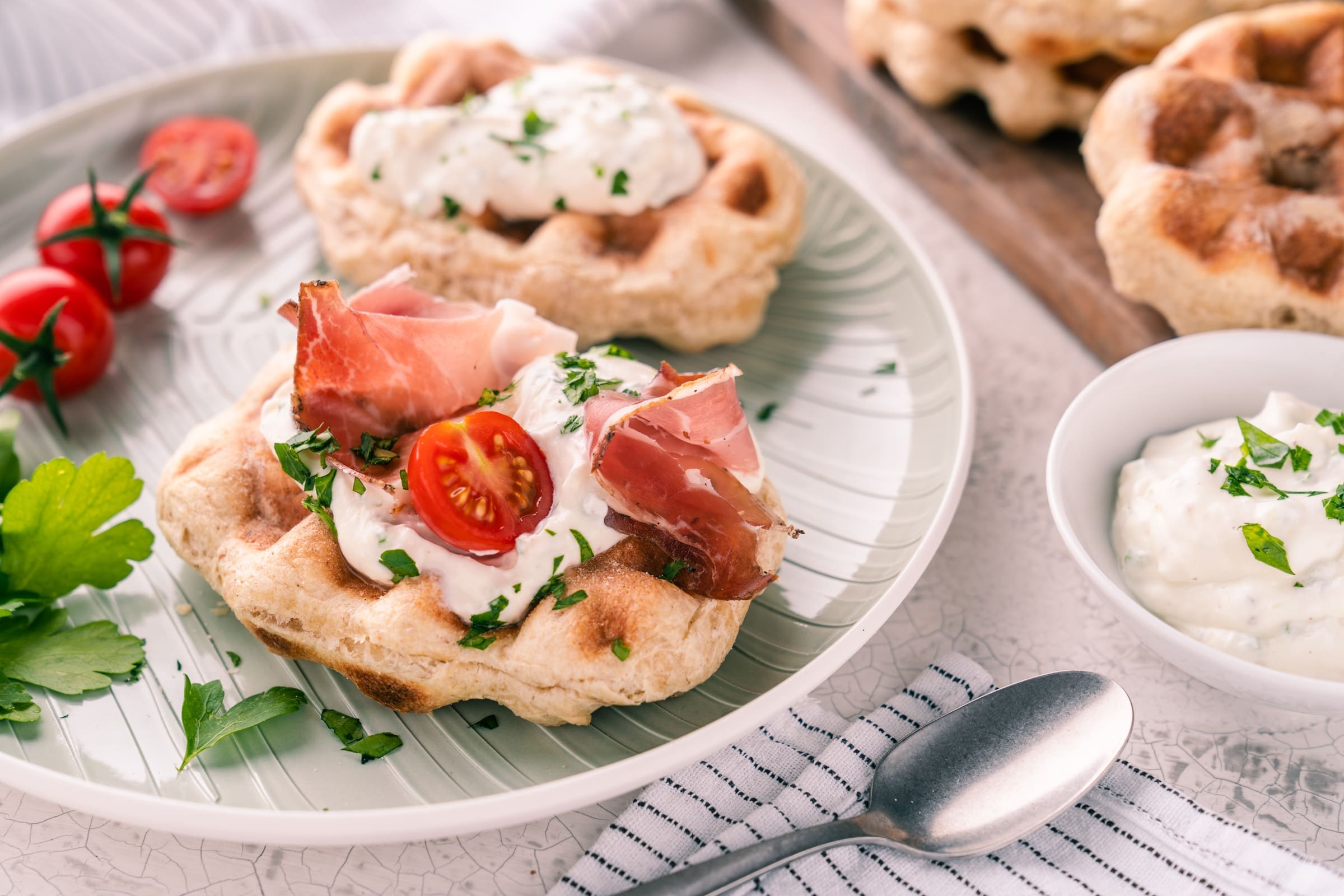 Sauerteig-Waffeln - Die besten herzhaften Waffeln für uns! 4 Sauerteig-Waffeln – Die besten herzhaften Waffeln für uns!