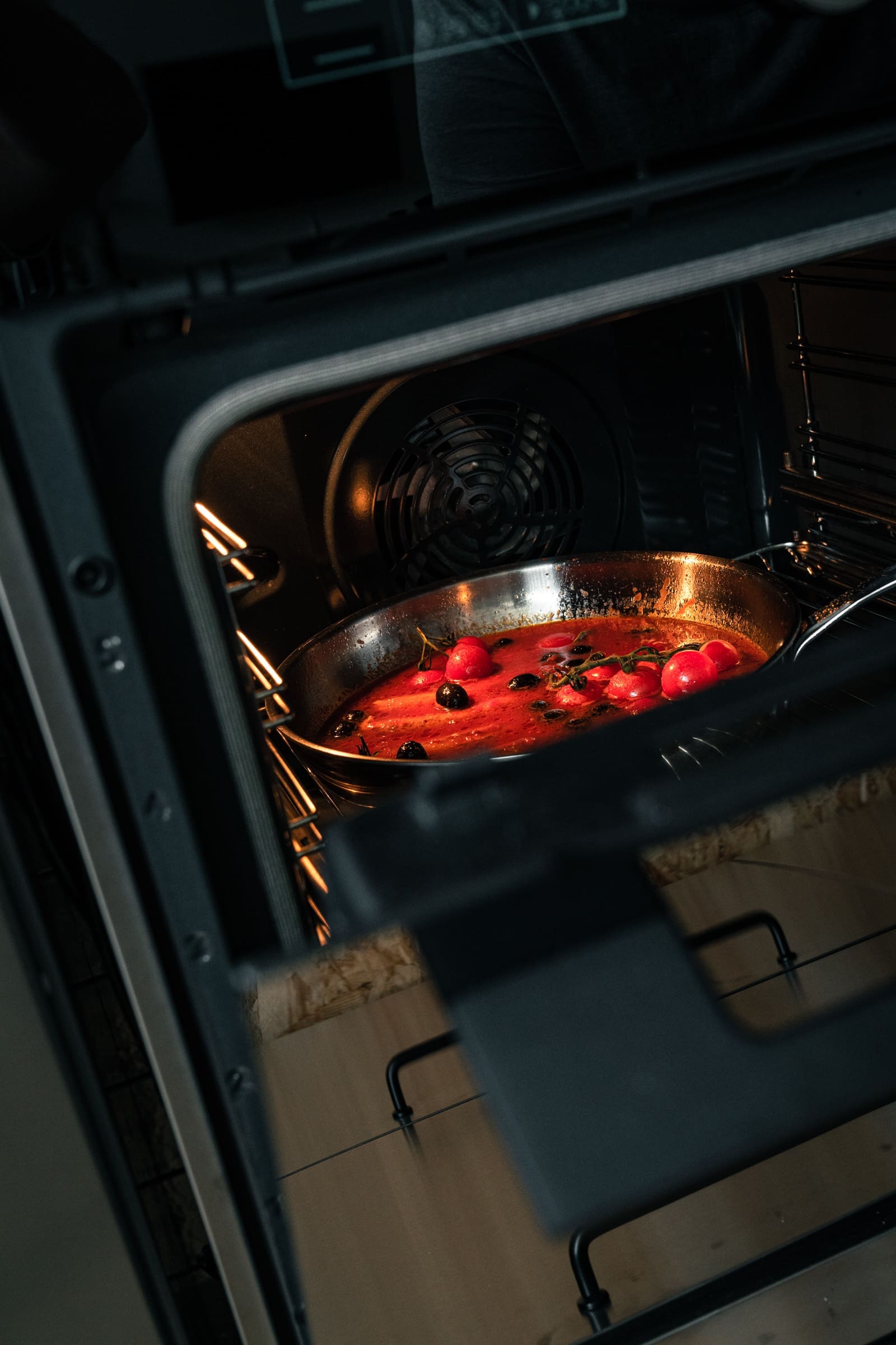 Tomatensauce für die Chorizo-Pfanne