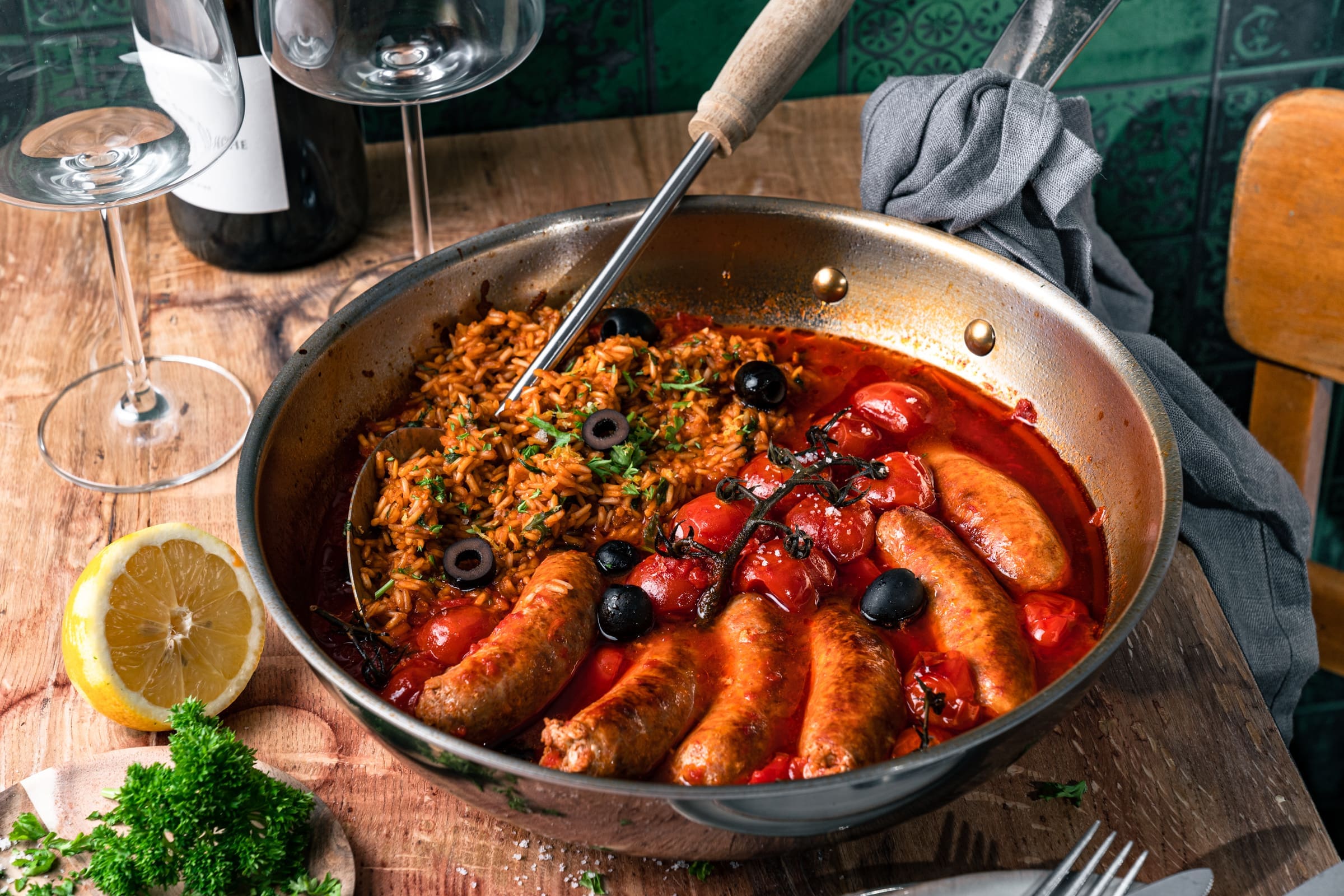 Würzige Chorizo-Pfanne mit Tomatenreis. Wie ein Urlaub in Spanien 4 Würzige Chorizo-Pfanne mit Tomatenreis. Wie ein Urlaub in Spanien