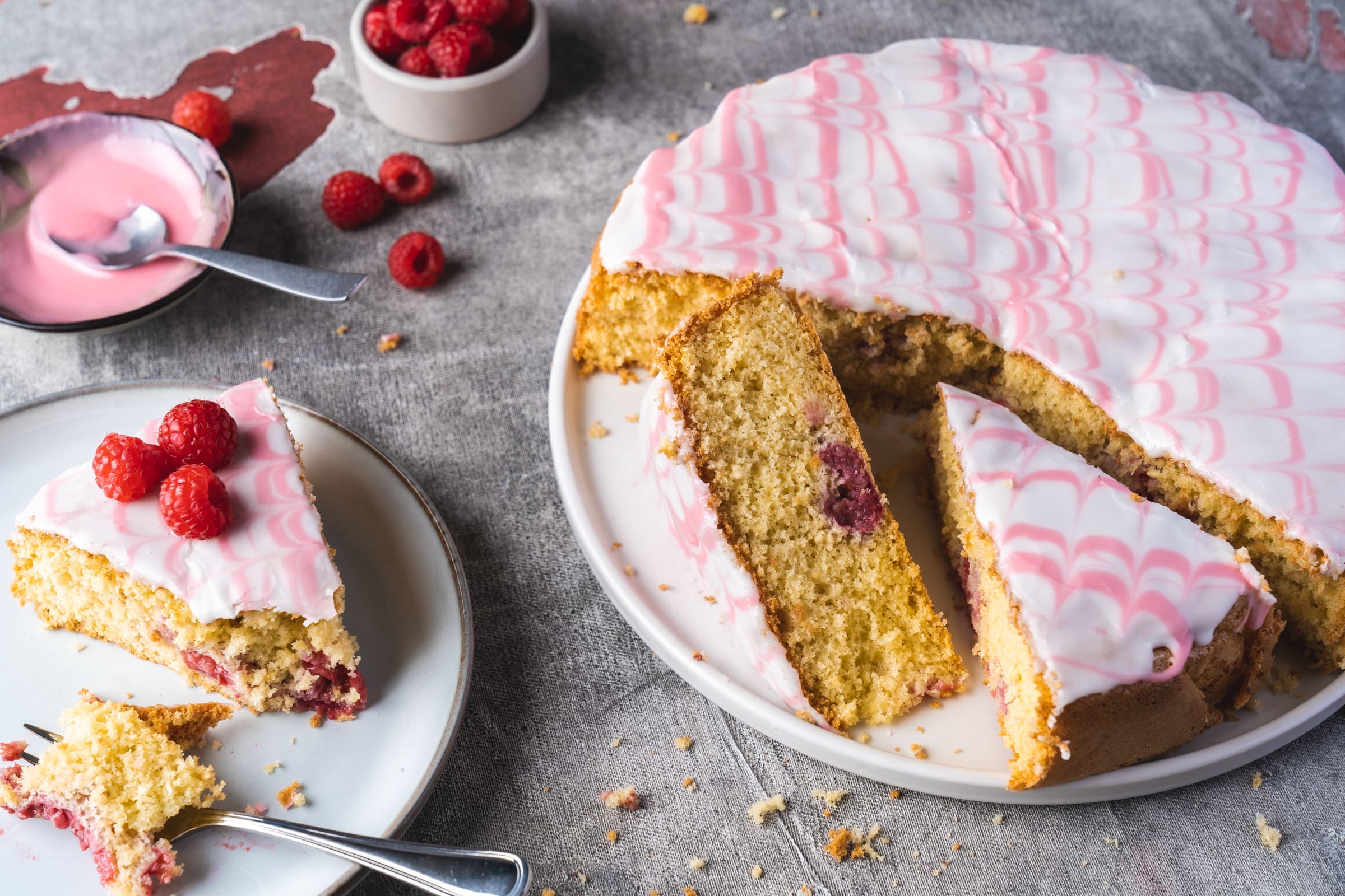 Luftiger Himbeerkuchen - Schmeckt nach Sommer! 3 Luftiger Himbeerkuchen – Schmeckt nach Sommer!
