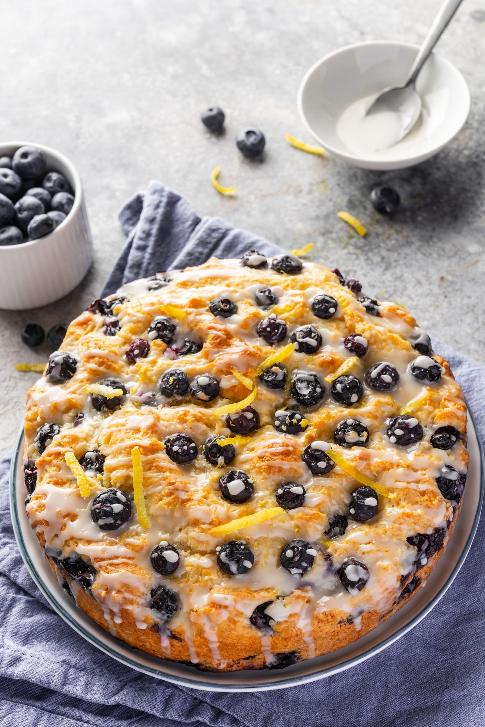 Unser schnellster Blaubeerkuchen. Den liebt einfach jeder! 6 Unser schnellster Blaubeerkuchen. Den liebt einfach jeder!