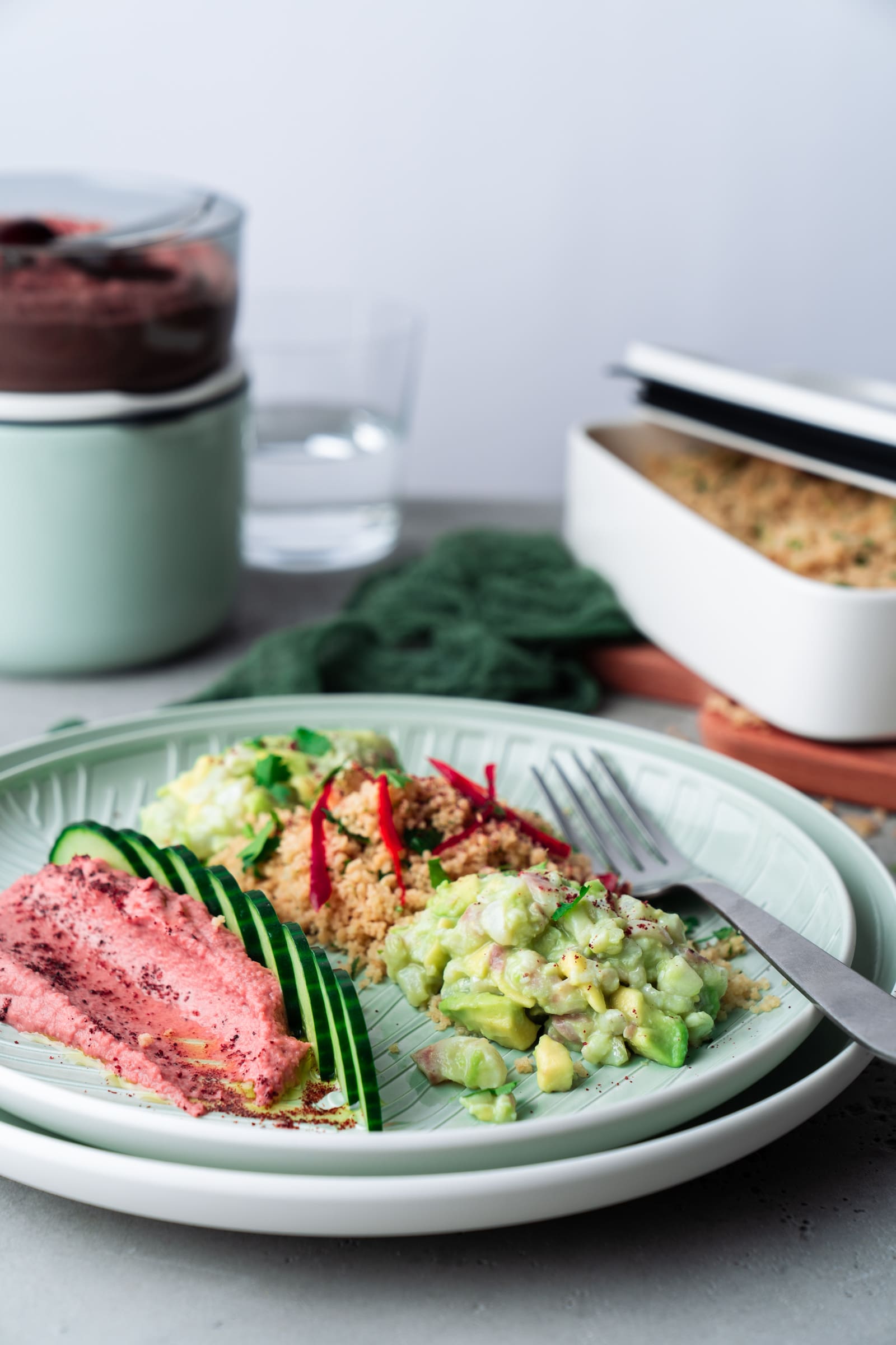 Ceviche mit Couscous und Rote-Bete-Hummus | Perfekt zum Mitnehmen