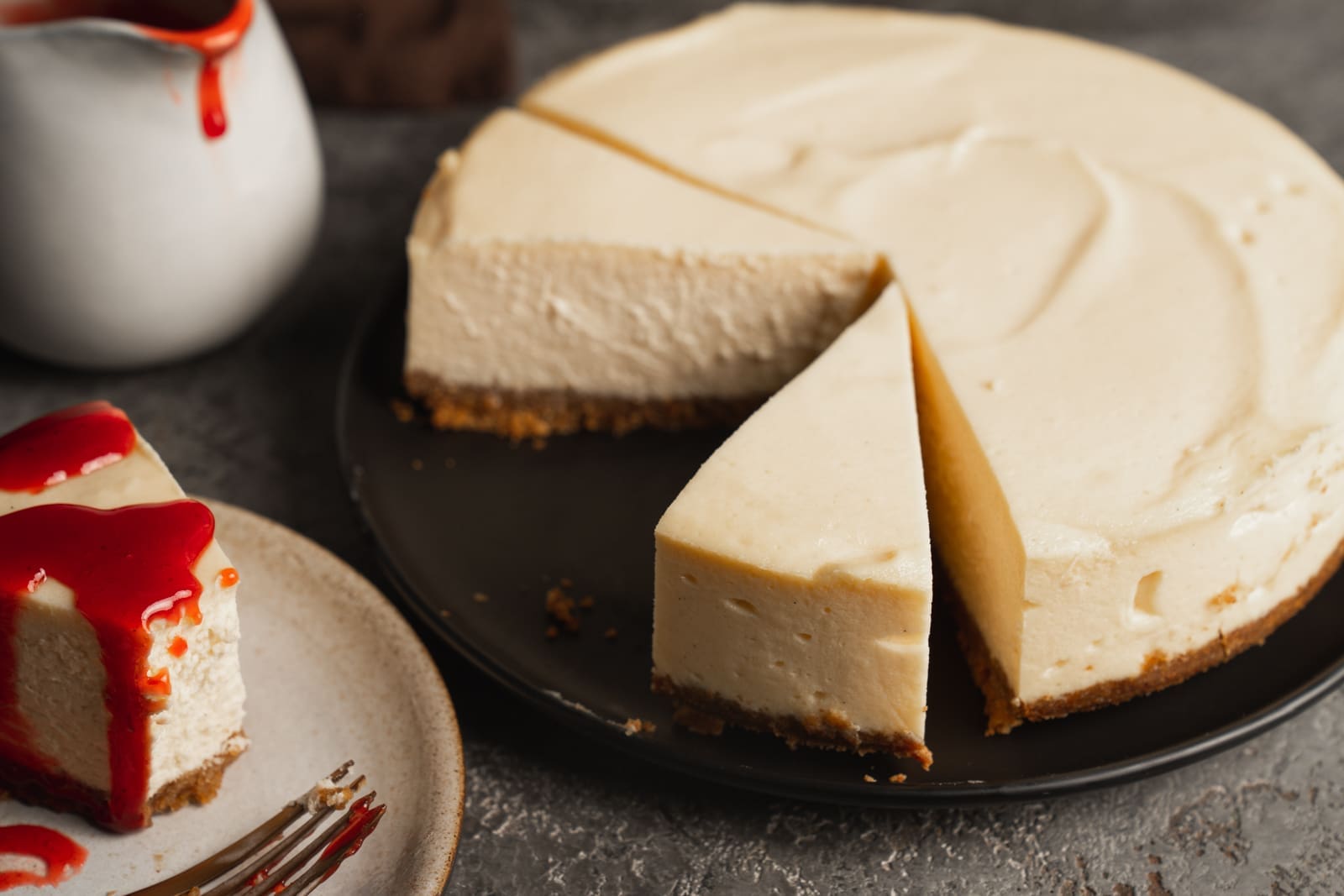 Cremiger New York Cheesecake mit Keksboden – das perfekte Original!