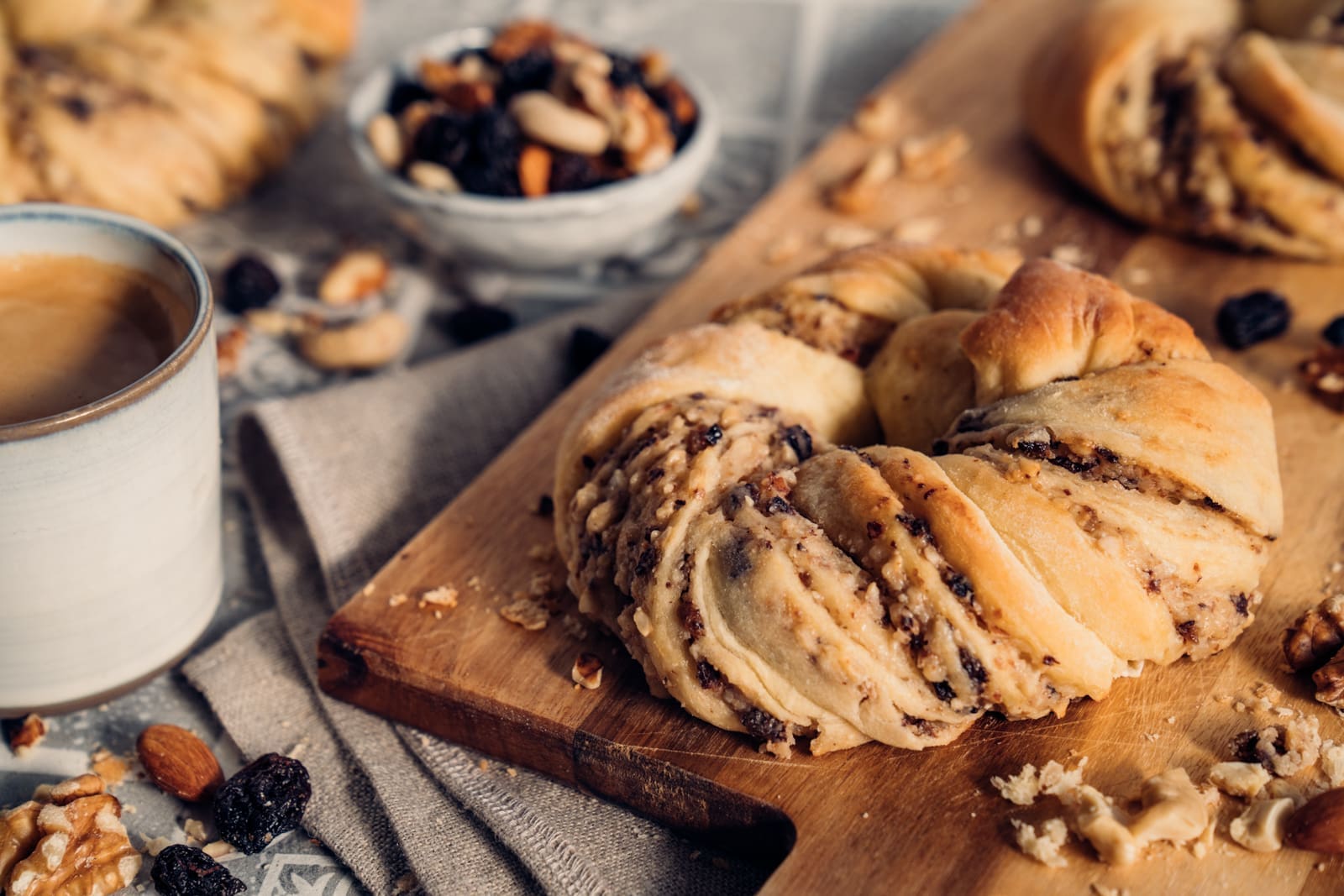 Nusskringel mit Studentenfutter 2 Nusskringel mit Studentenfutter