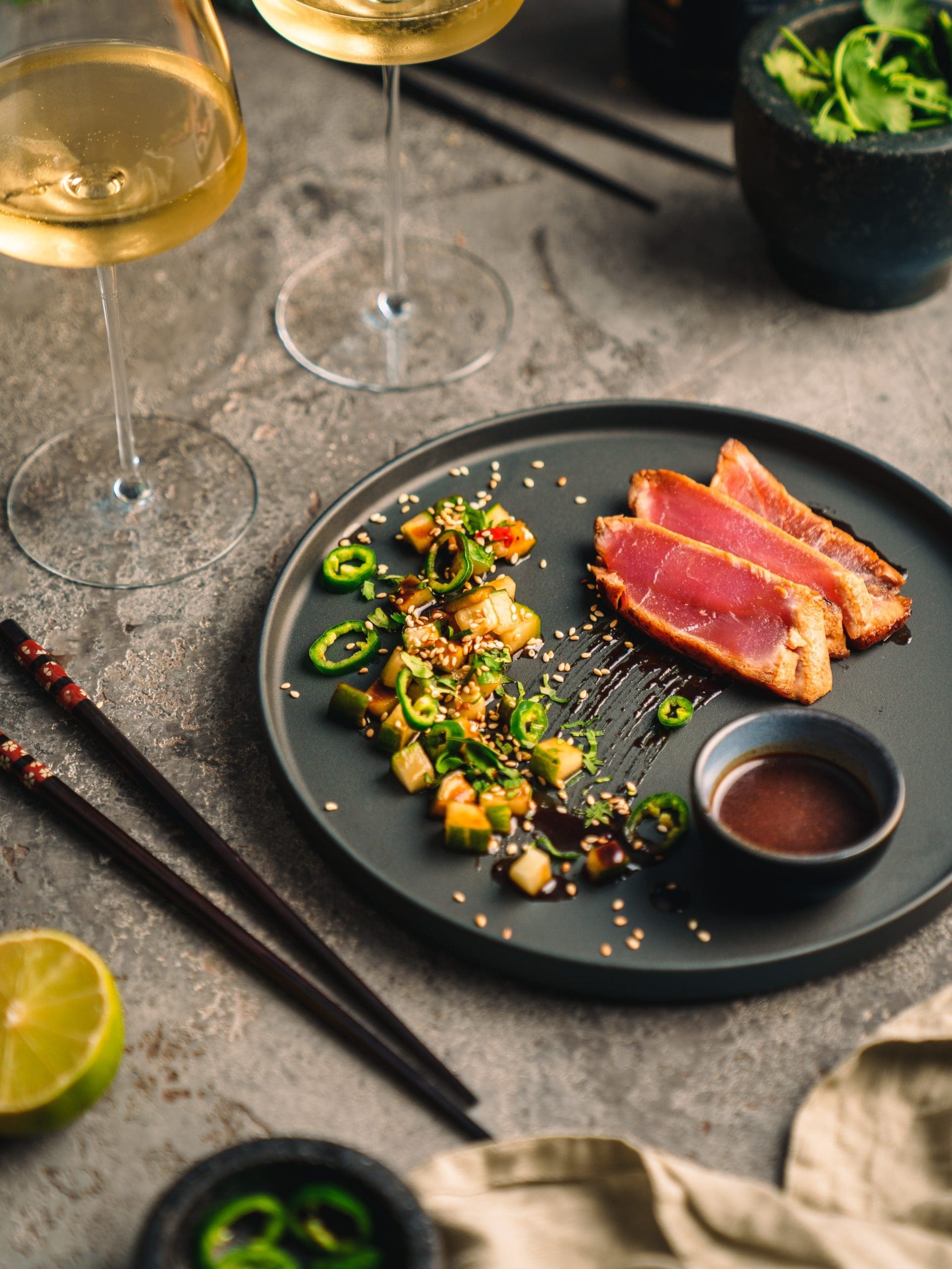 Miso-glasierter Thunfisch mit Gurke und Jalapeño 5 Miso-glasierter Thunfisch mit Gurke und Jalapeño