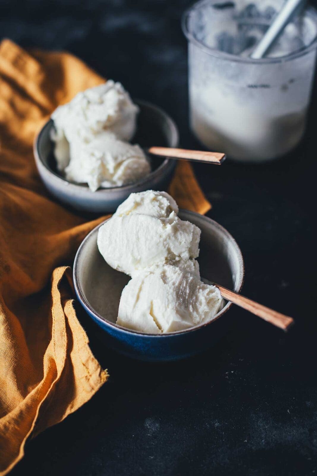 IMG 3514 | Vanilleeis Rezept mit Ei – cremig wie Gelato. Gelingsicher im Ninja Creami oder in der klassischen Eismaschine zuhause.